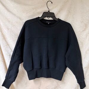 Beyond Yoga Black Cropped Sweatshirt